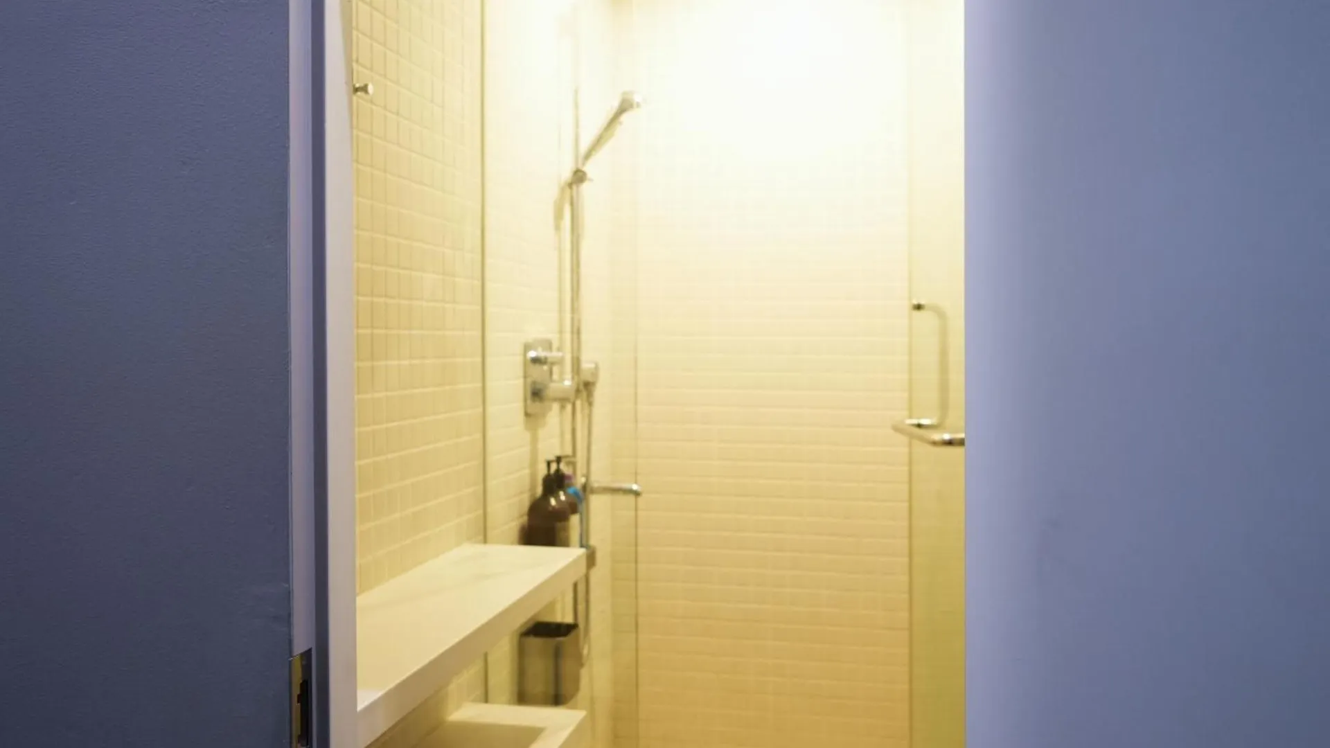 טוקיו Rembrandt Cabin Shinjuku Shin-Okubo מלון קפסולה