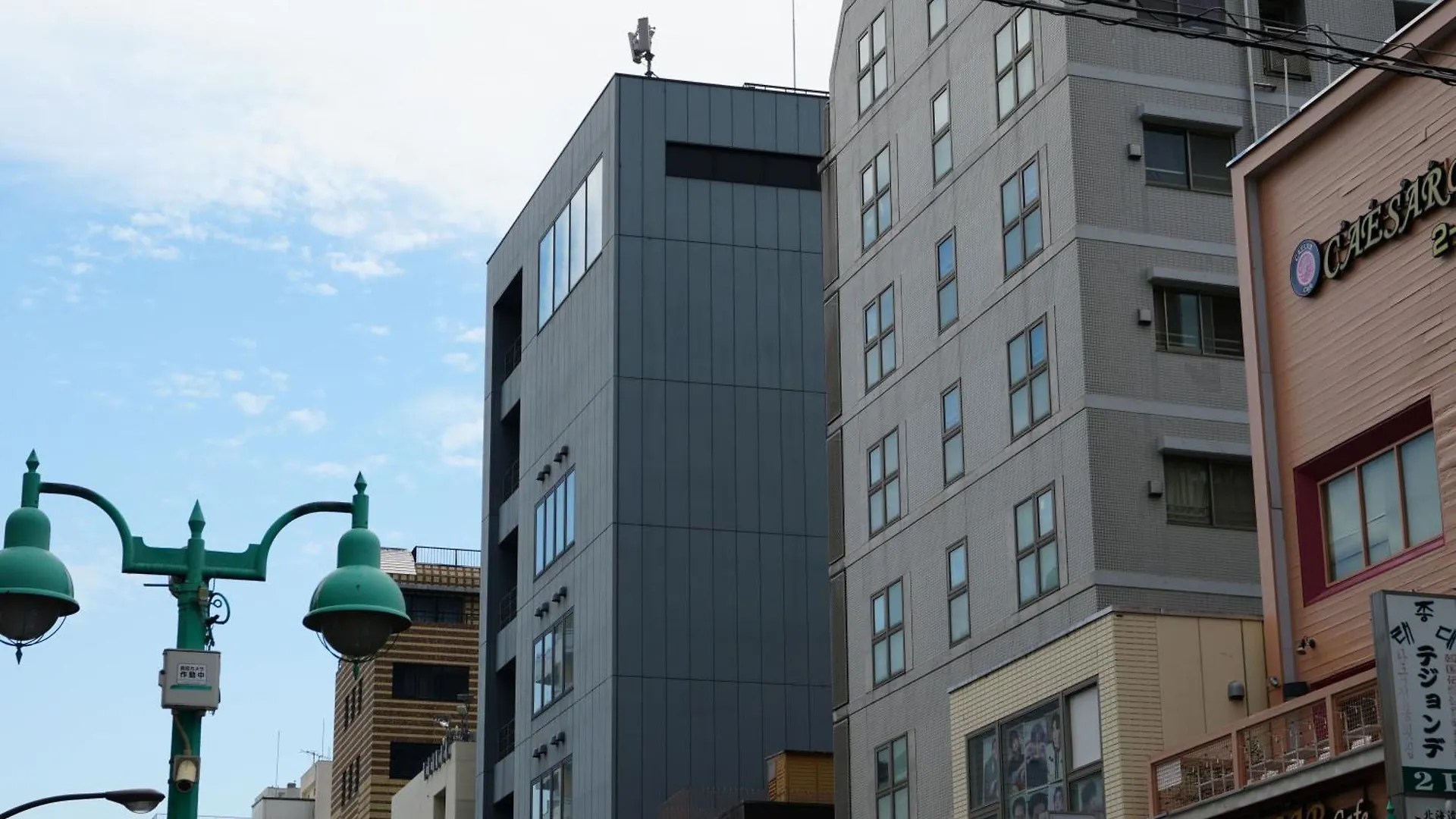 Hotel Cápsula Rembrandt Cabin Shinjuku Shin-Okubo Tóquio